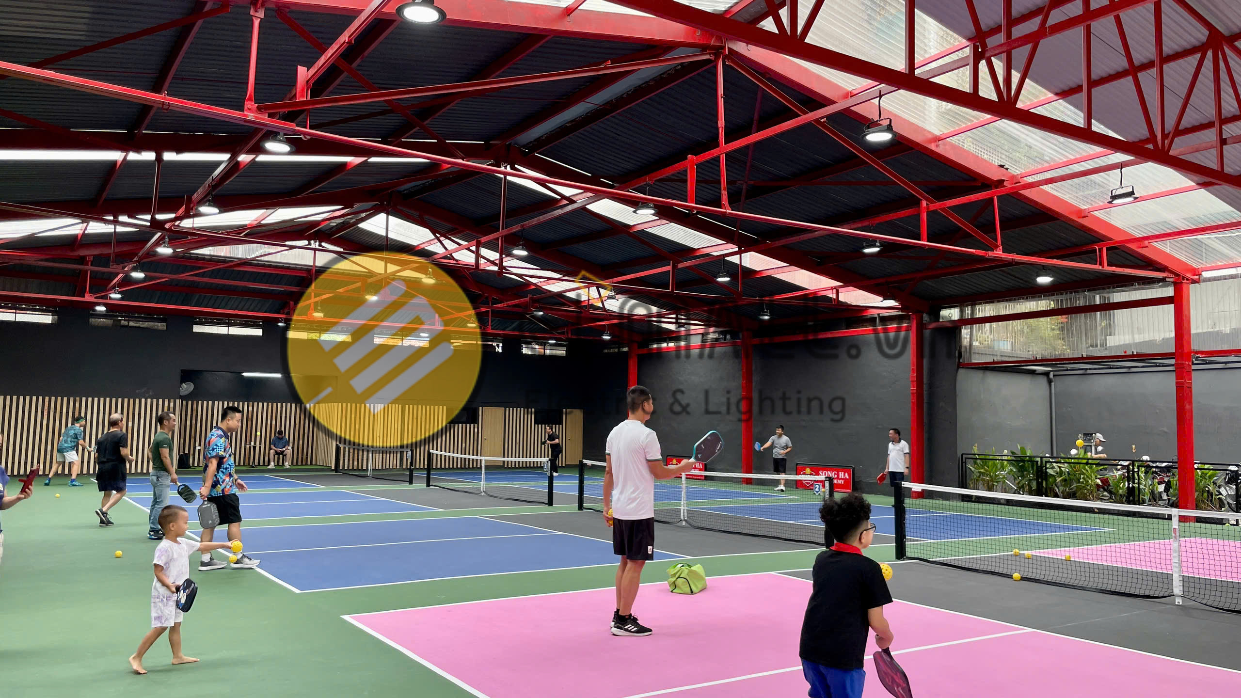 Đèn sân Pickleball 240W BY236