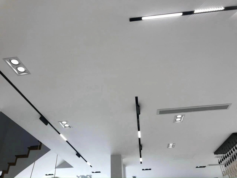 Đèn Trackline AD L Spotlight 10W 24D GM có hiệu quả chiếu sáng cao, đèn thay thế được các loại đèn truyền thống công suất lớn